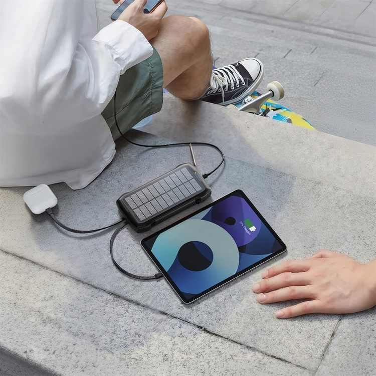پاوربانک خورشیدی گرین لاین مدل Solar Forceظرفیت 20000mAh
